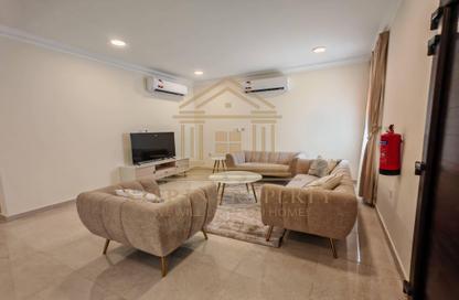 Villa - 6 Bedrooms - 6 Bathrooms for rent in Al Kheesa - Al Kheesa - Umm Salal Mohammed