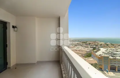 Apartment - 1 Bedroom - 2 Bathrooms for rent in Tower 23 - Porto Arabia - The Pearl Island - Doha