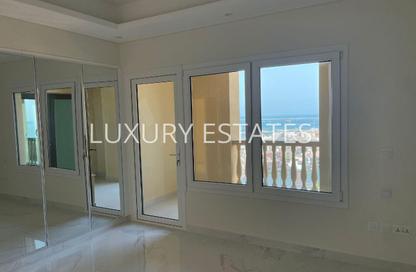 Apartment - 2 Bedrooms - 3 Bathrooms for sale in Porto Arabia - The Pearl Island - Doha Apartment - 2 Bedrooms - 3 Bathrooms for sale in Porto Arabia - The Pearl Island - Doha