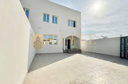 Townhouse - 7+ Bedrooms - 5 Bathrooms for rent in Ammar Bin Yasser Street - Al Aziziyah - Doha