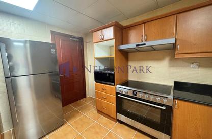 Apartment - 3 - 4 for rent in West Bay Tower - West Bay - West Bay - Doha