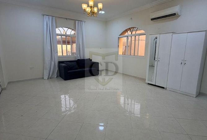 55682114 - Property Main Image