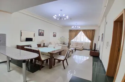 Apartment - 2 Bedrooms - 3 Bathrooms for rent in Musheireb Apartments - Musheireb - Doha