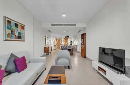 Apartment - 1 Bedroom - 2 Bathrooms for rent in West Bay - West Bay - Doha