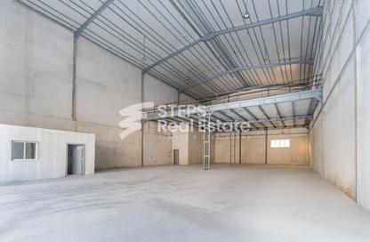 Warehouse - Studio - 1 for rent in East Industrial Street - Birkat Al Awamer - Al Wakra