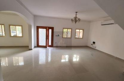مجمع سكني - 4 غرف نوم - 4 حمامات للايجار في شارع العزيزة - العزيزية - الدوحة