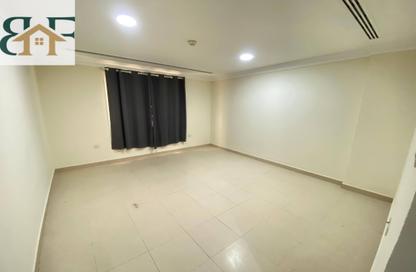 Apartment - 5 Bedrooms - 5 Bathrooms for rent in Old Airport Road - Old Airport Road - Doha