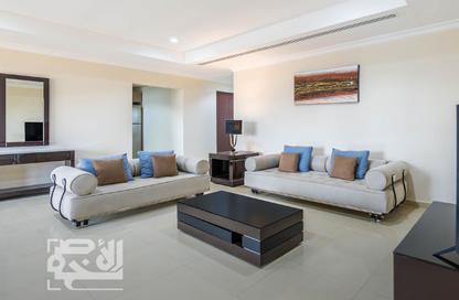 Apartment - 2 Bedrooms - 3 Bathrooms for rent in Regency Pearl 1 - Regency Pearl 1 - The Pearl Island - Doha