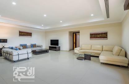 Apartment - 2 Bedrooms - 3 Bathrooms for rent in Regency Pearl 1 - Regency Pearl 1 - The Pearl Island - Doha Apartment - 2 Bedrooms - 3 Bathrooms for rent in Regency Pearl 1 - Regency Pearl 1 - The Pearl Island - Doha