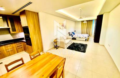 Apartment - Studio - 1 Bathroom for rent in Tower 23 - Viva Bahriyah - The Pearl Island - Doha
