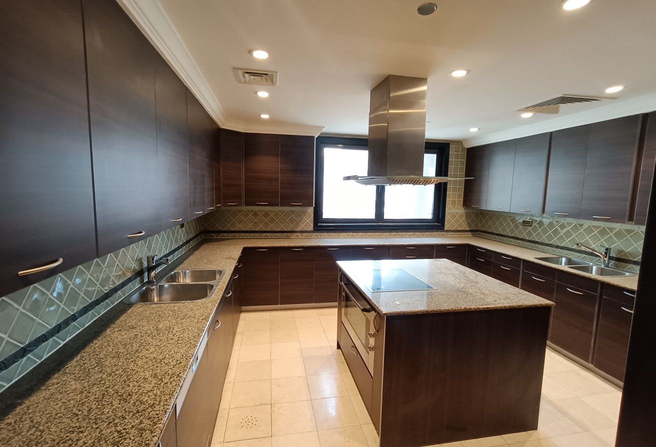 Luxury 5BR Duplex Penthouse| 499 SQM| Marina View thumbnail 7