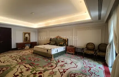 دوبلكس - 5 غرف نوم - 7 حمامات للايجار في طريق بورتو الشرقي - بورتو أرابيا - جزيرة اللؤلؤة - الدوحة