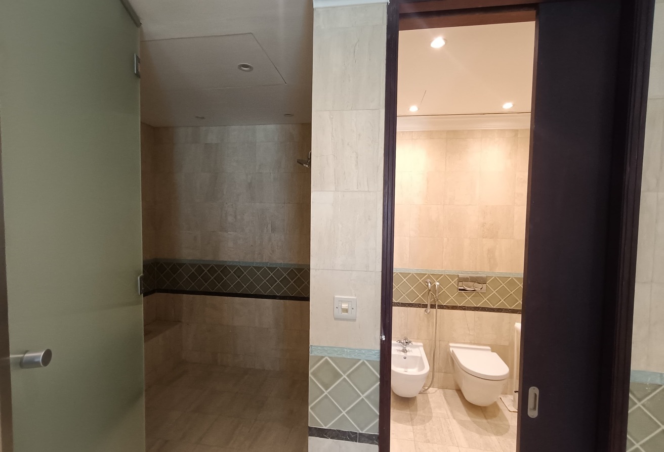 Luxury 5BR Duplex Penthouse| 499 SQM| Marina View thumbnail 21