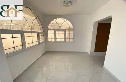 فيلا - غرفة نوم - 1 حمام للايجار في شارع المطار القديم - طريق المطار القديم - الدوحة