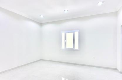 Apartment - 1 Bedroom - 2 Bathrooms for rent in Al Nasr Street - Al Nasr - Doha