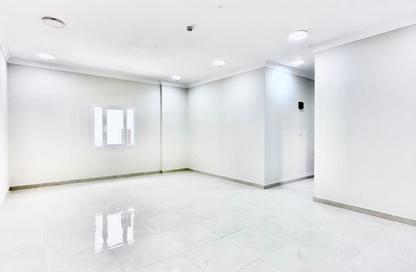 Apartment - 1 Bedroom - 2 Bathrooms for rent in Al Nasr Street - Al Nasr - Doha Apartment - 1 Bedroom - 2 Bathrooms for rent in Al Nasr Street - Al Nasr - Doha