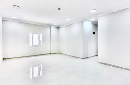 Apartment - 1 Bedroom - 2 Bathrooms for rent in Al Nasr Street - Al Nasr - Doha