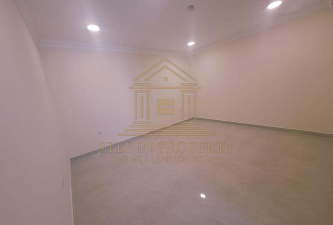 1018823 - Property Image 2