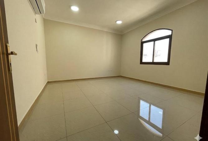 1013711 - Property Image 3