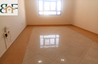 Apartment - 2 Bedrooms - 2 Bathrooms for rent in Al Mansoura - Doha