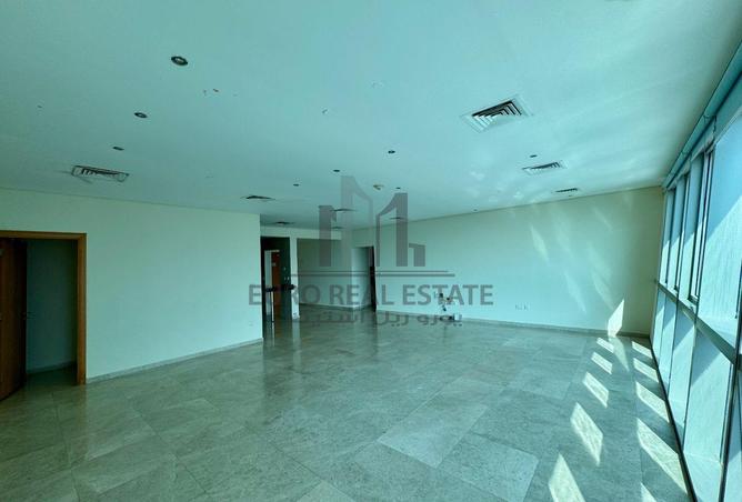 979111 - Property Image 3