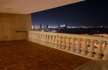 Apartment - 2 Bedrooms - 3 Bathrooms for rent in East Porto Drive - Porto Arabia - The Pearl Island - Doha