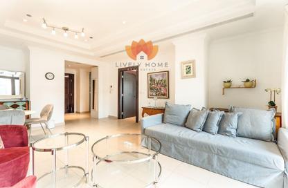 Apartment - 1 Bedroom - 2 Bathrooms for rent in West Porto Drive - Porto Arabia - The Pearl Island - Doha