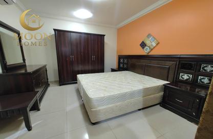 Apartment - 1 Bedroom - 2 Bathrooms for rent in Simaisma Street - Umm Ghuwailina - Doha