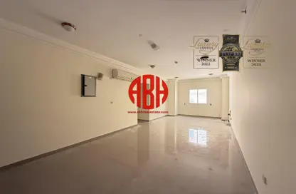 Apartment - 2 Bedrooms - 1 Bathroom for rent in Musheireb Tower - Musheireb - Musheireb - Doha