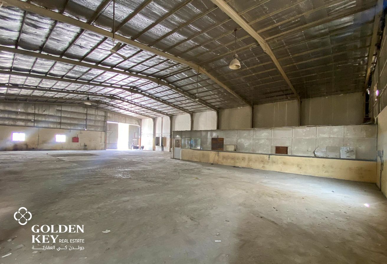 Garage plus Warehouse with Labor Camp| Industrial