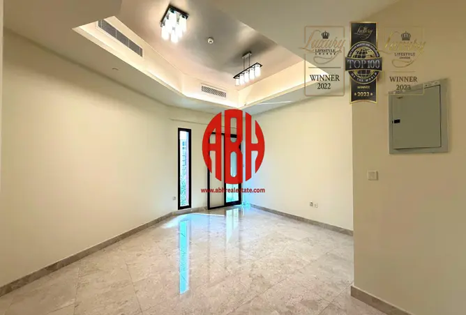63921917 - Property Image 2