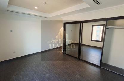 Apartment - 1 Bedroom - 2 Bathrooms for rent in East Porto Drive - Porto Arabia - The Pearl Island - Doha