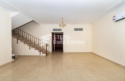 Compound - 3 Bedrooms - 3 Bathrooms for rent in Old Airport Road - Old Airport Road - Doha