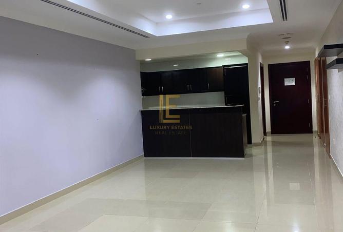 52818020 - Property Image 3