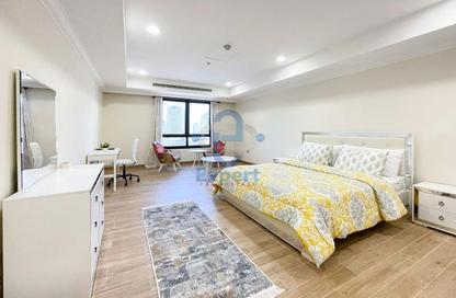 Apartment - 1 Bedroom - 2 Bathrooms for rent in East Porto Drive - Porto Arabia - The Pearl Island - Doha