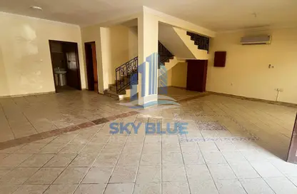 Villa - 4 Bedrooms - 3 Bathrooms for rent in Souk Al gharaffa - Al Gharrafa - Doha