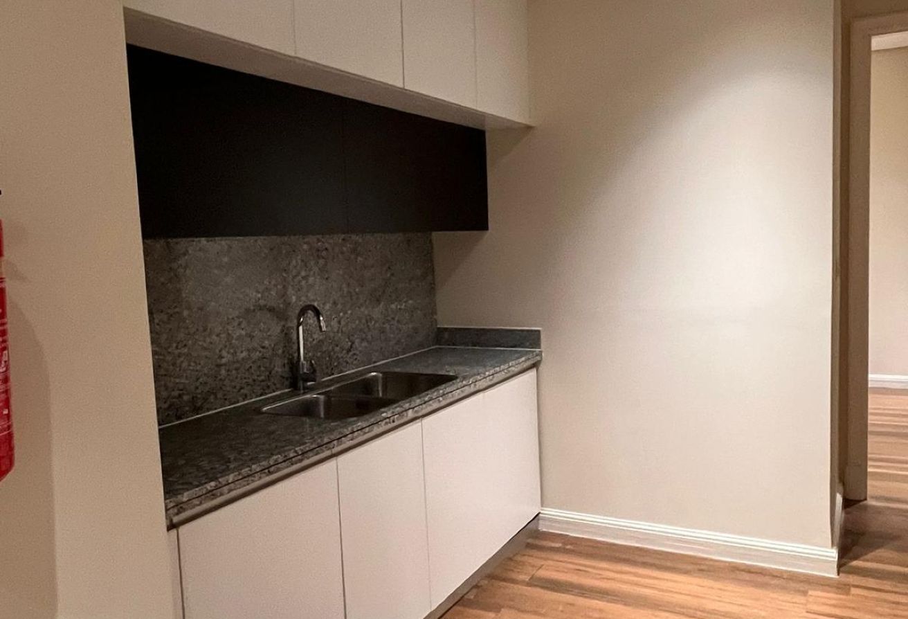 Spacious 3 Bed + Maid in Floresta Gardens | 40% DP thumbnail 15
