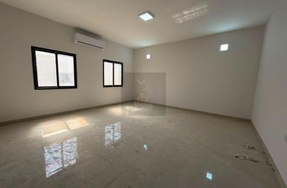 مجمع سكني - 5 غرف نوم - 4 حمامات للايجار في الطريق الدائري الرابع - الطريق الدائري الرابع - الدوحة مجمع سكني - 5 غرف نوم - 4 حمامات للايجار في الطريق الدائري الرابع - الطريق الدائري الرابع - الدوحة