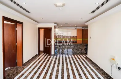 Apartment - 2 Bedrooms - 2 Bathrooms for rent in Al Mansoura - Al Mansoura - Doha