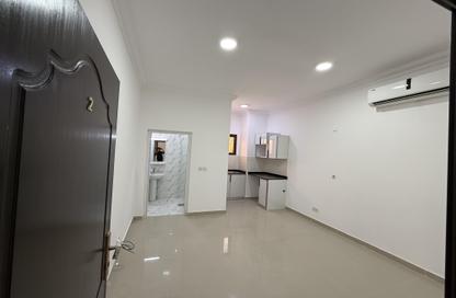 Apartment - Studio - 1 Bathroom for rent in Al Gharrafa - Al Gharrafa - Doha