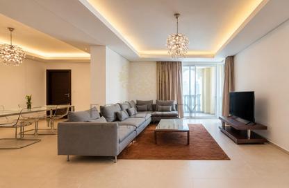 Apartment - 2 Bedrooms - 3 Bathrooms for sale in Viva West - Viva Bahriyah - The Pearl Island - Doha