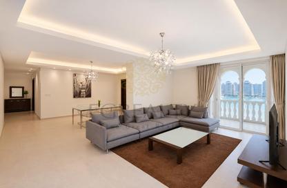 Apartment - 2 Bedrooms - 3 Bathrooms for sale in Viva West - Viva Bahriyah - The Pearl Island - Doha