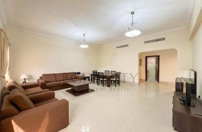 Apartment - 2 Bedrooms - 2 Bathrooms for rent in Anas Street - Fereej Bin Mahmoud North - Fereej Bin Mahmoud - Doha
