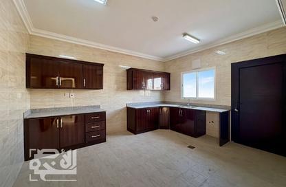 Villa - 6 - 5 for rent in Al Kheesa - Al Kheesa - Umm Salal Mohammed