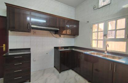 Villa - 5 Bedrooms - 6 Bathrooms for rent in Al Nuaija Street - Al Nuaija - Doha