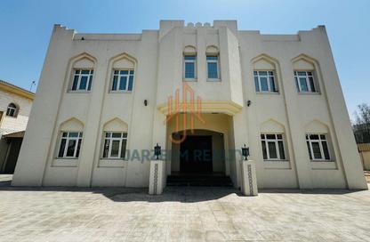 Villa - 5 Bedrooms - 6 Bathrooms for sale in Onaiza Street - Diplomatic Area - Doha