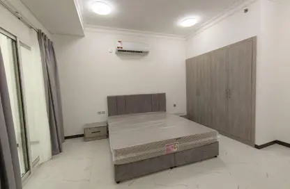 Apartment - 2 Bedrooms - 2 Bathrooms for rent in Al Sadd Road - Al Sadd - Doha
