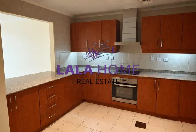 63977668 - Property Image 2