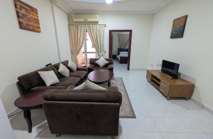Apartment - 1 Bedroom - 1 Bathroom for rent in Umm Ghuwailina 4 - Umm Ghuwailina - Doha