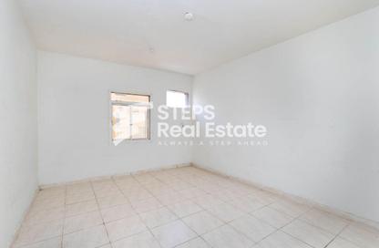 Labor Camp - Studio for rent in Industrial Area 4 - Industrial Area - Industrial Area - Doha